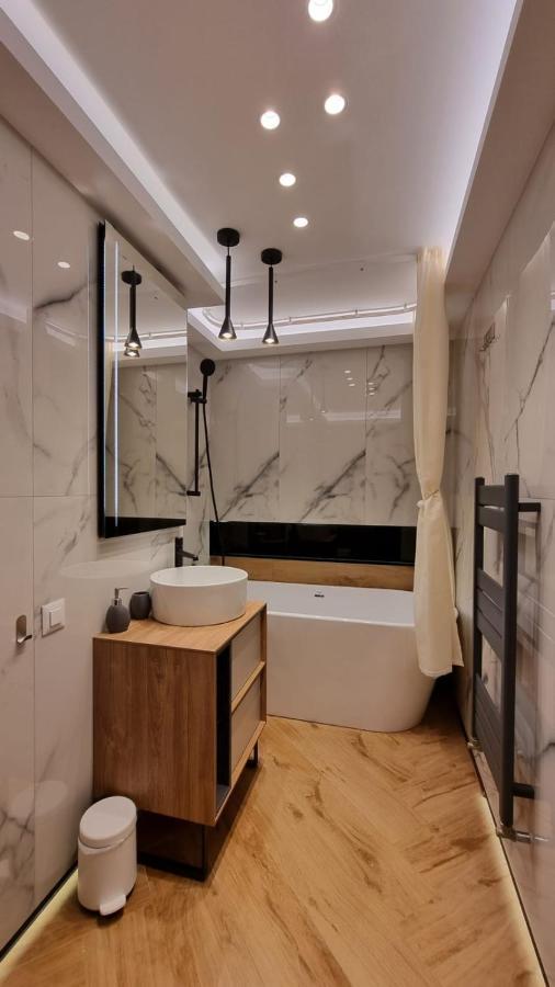 Penthouse Cosmopolit Apartamento Braşov Exterior foto