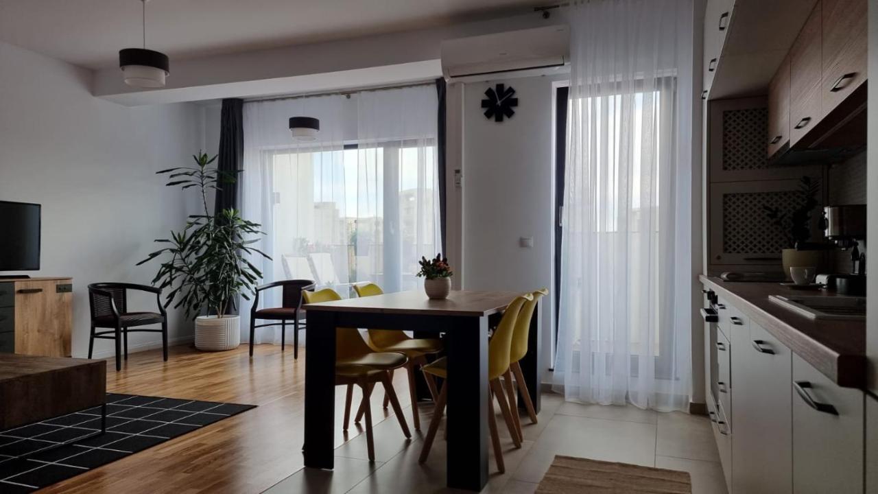 Penthouse Cosmopolit Apartamento Braşov Exterior foto