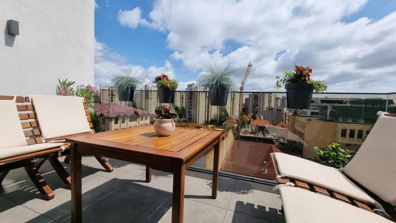 Penthouse Cosmopolit Apartamento Braşov Exterior foto